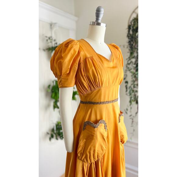 Vintage 1940s Gown 40s Gold Yellow Sweetheart Formal Evening Party Maxi Dress - Picture 8 of 13
